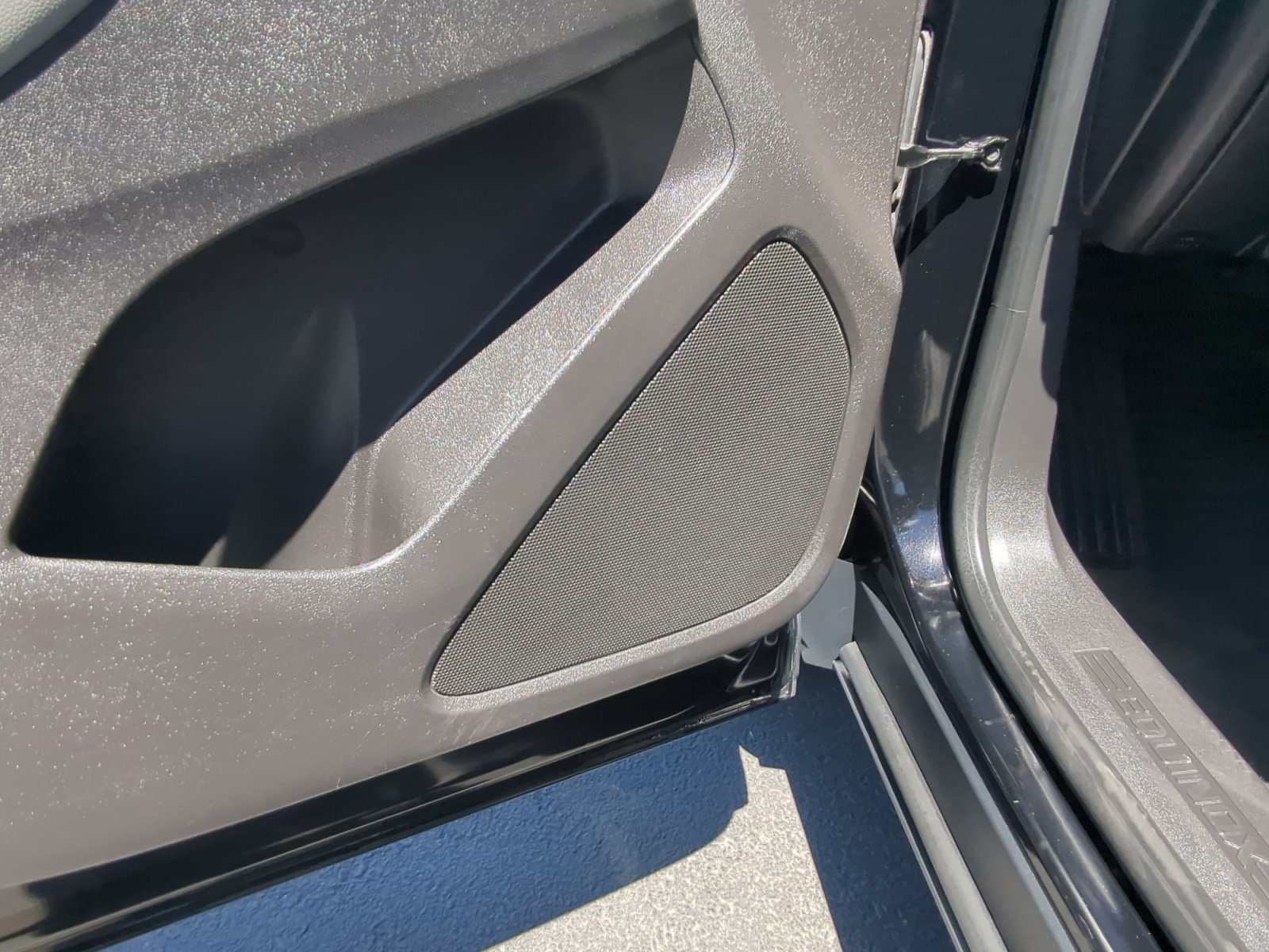 Used 2019 Chevrolet Equinox LS FWD image 27