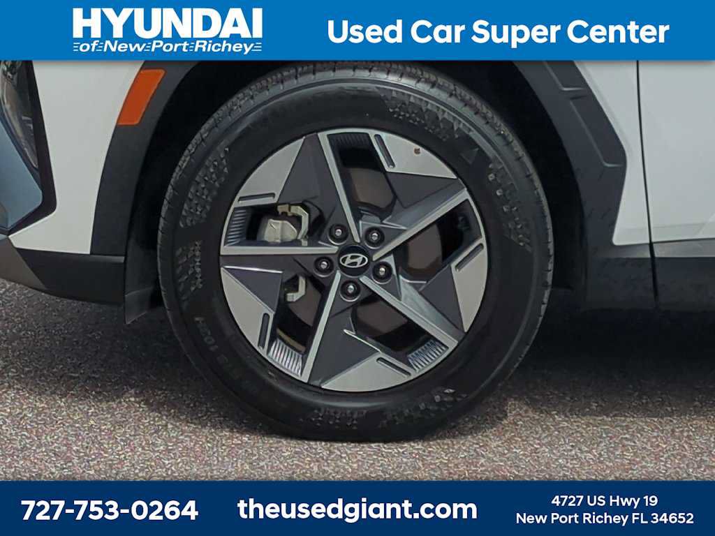 Certified 2025 Hyundai Tucson SEL FWD image 10