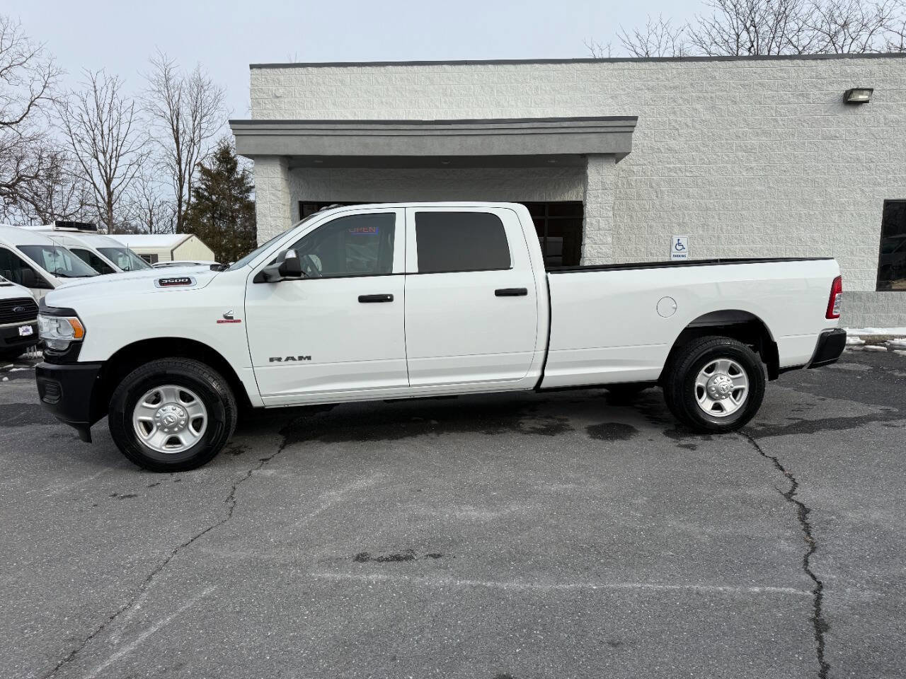Used 2022 RAM 3500 Tradesman image 37