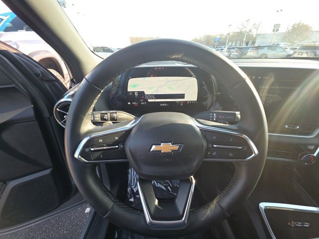 Used 2025 Chevrolet Equinox LT w/ Convenience Package II image 13