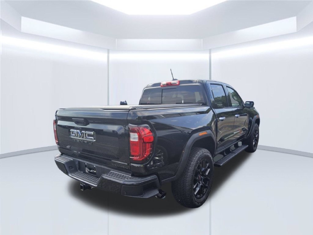 Used 2026 GMC Canyon Denali w/ LPO, Denali Black Edition AWD/4WD image 16