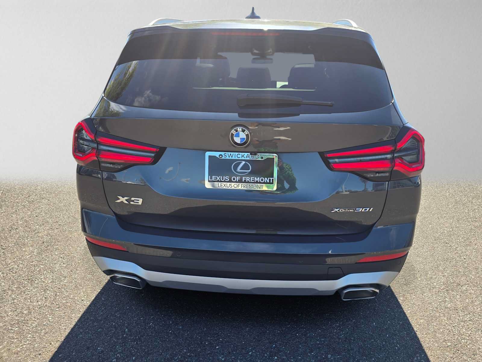 Used 2022 BMW X3 xDrive30i w/ Premium Package AWD/4WD image 4