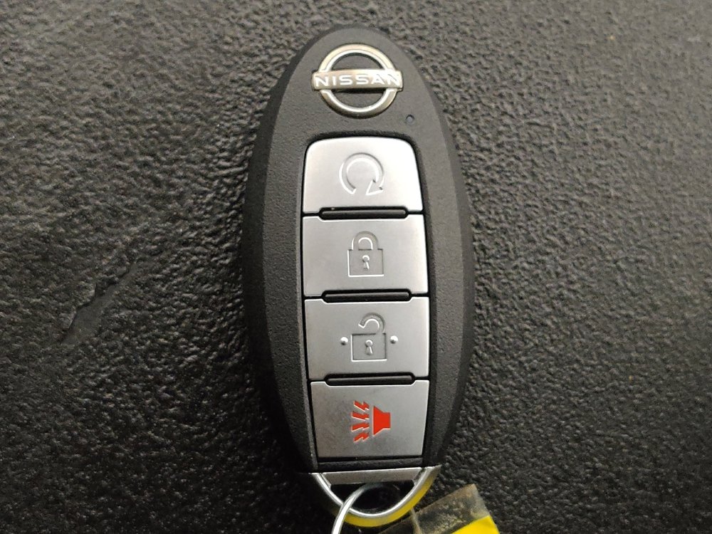 Used 2020 Nissan Pathfinder SV AWD/4WD image 32