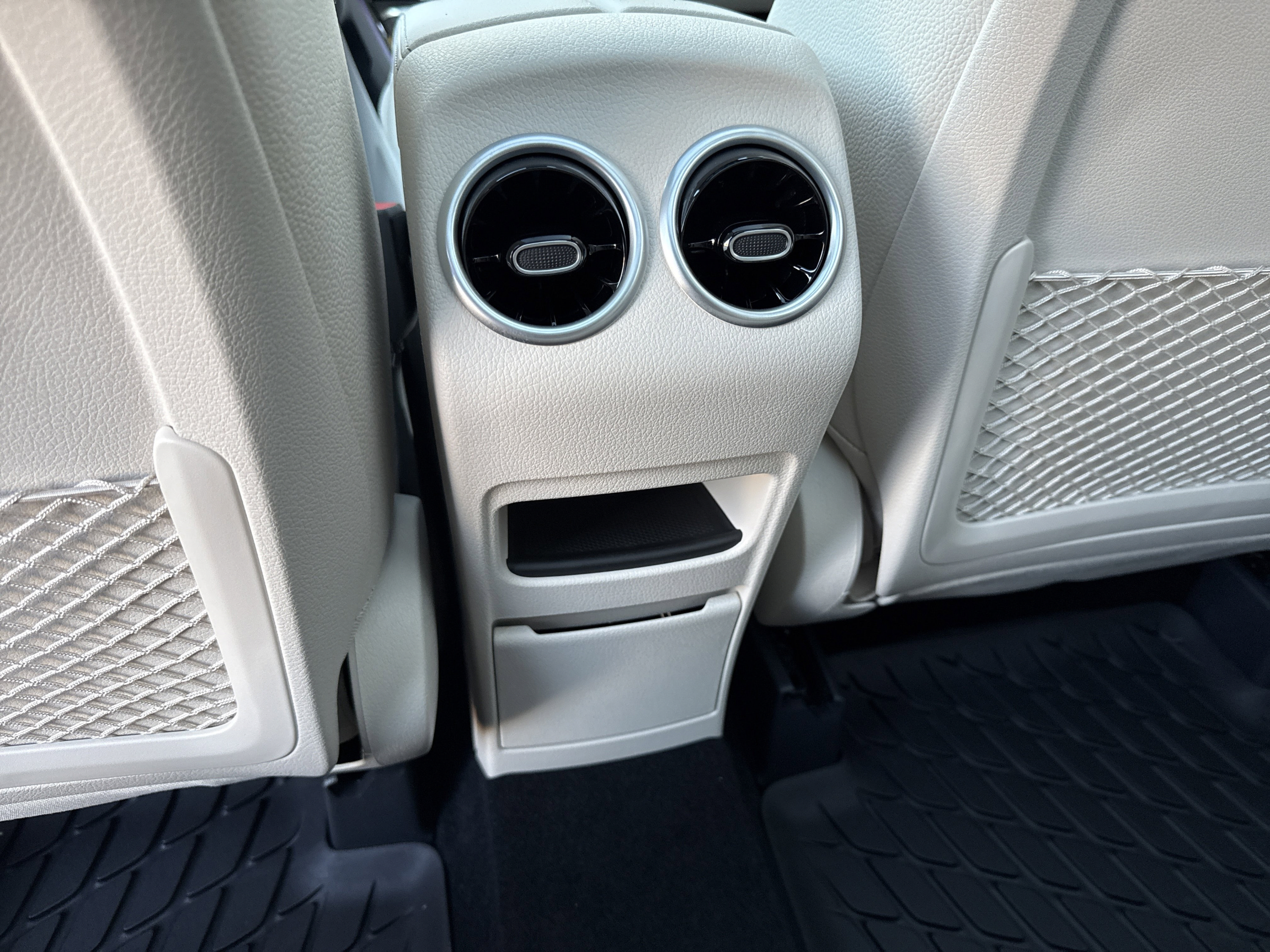 Certified 2026 Mercedes-Benz GLB 250 image 29