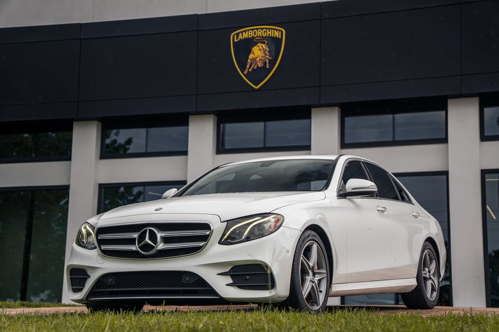 Used 2017 Mercedes-Benz E 300 4MATIC image 1