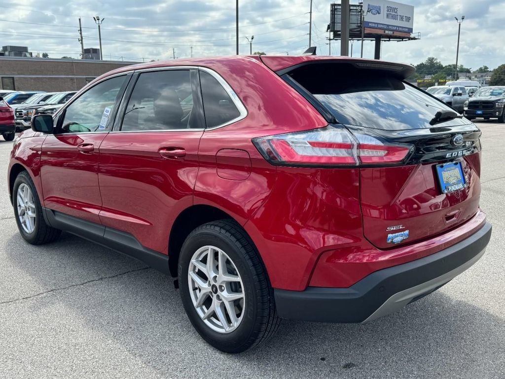 Used 2024 Ford Edge SEL w/ Convenience Package AWD/4WD image 5
