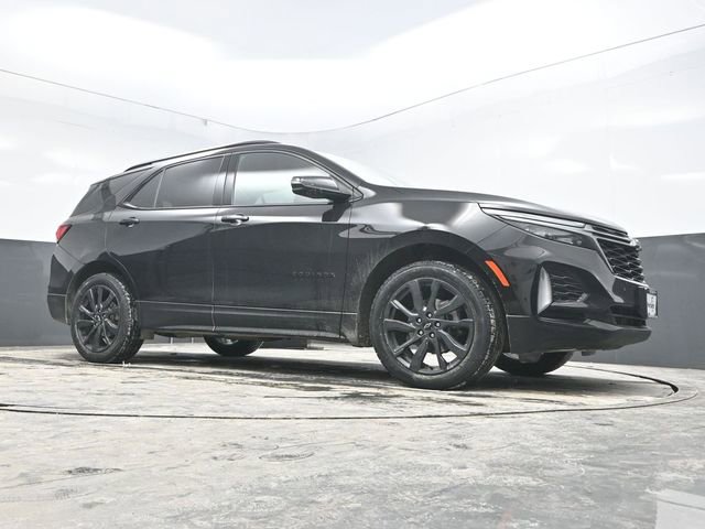 Used 2022 Chevrolet Equinox RS w/ RS Leather Package image 32