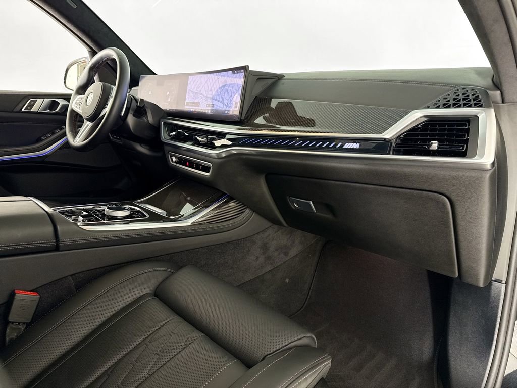 Used 2025 BMW X7 M60i AWD/4WD image 13
