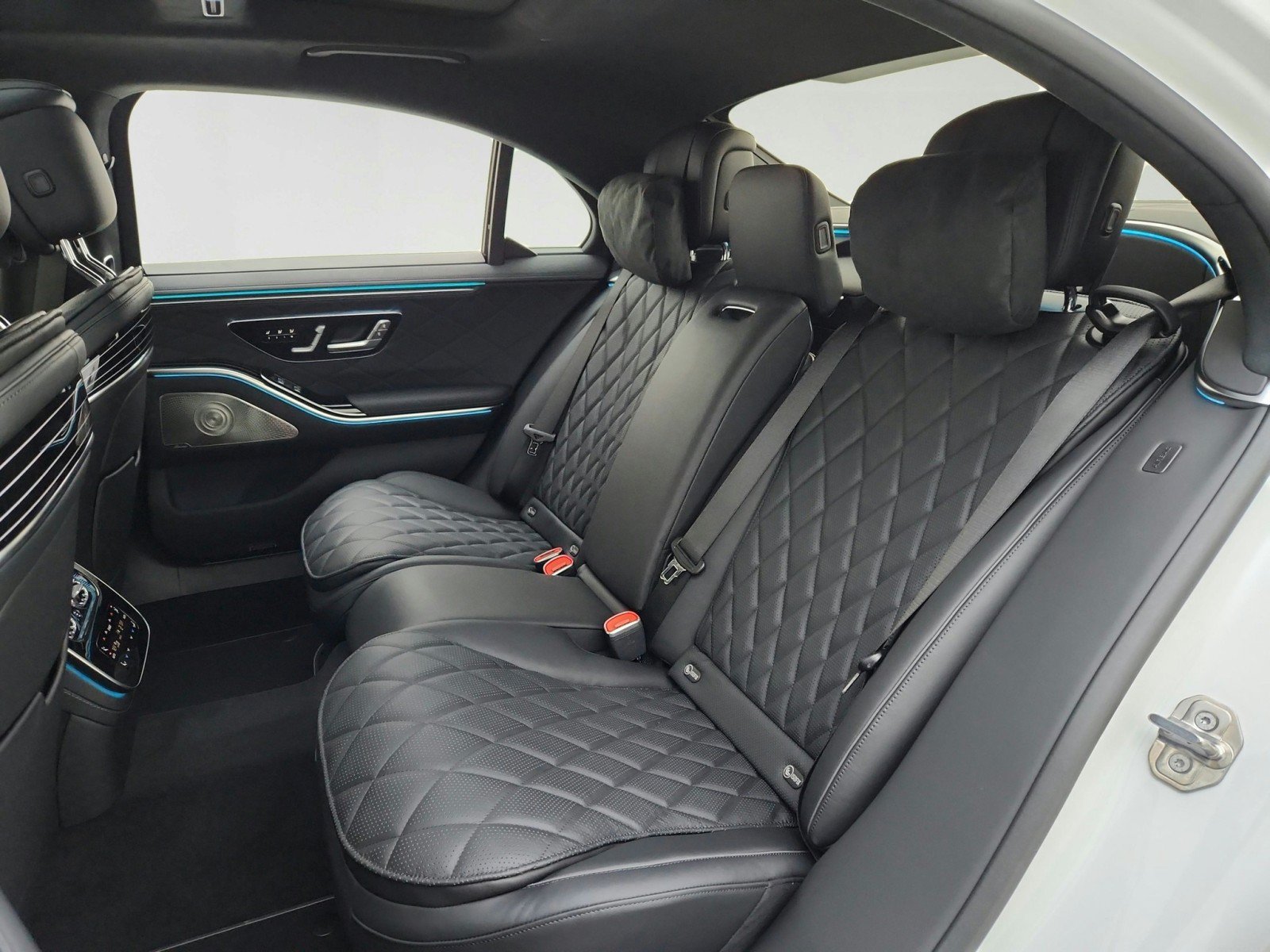 New 2027 Mercedes-Benz S 580 4MATIC Sedan image 23