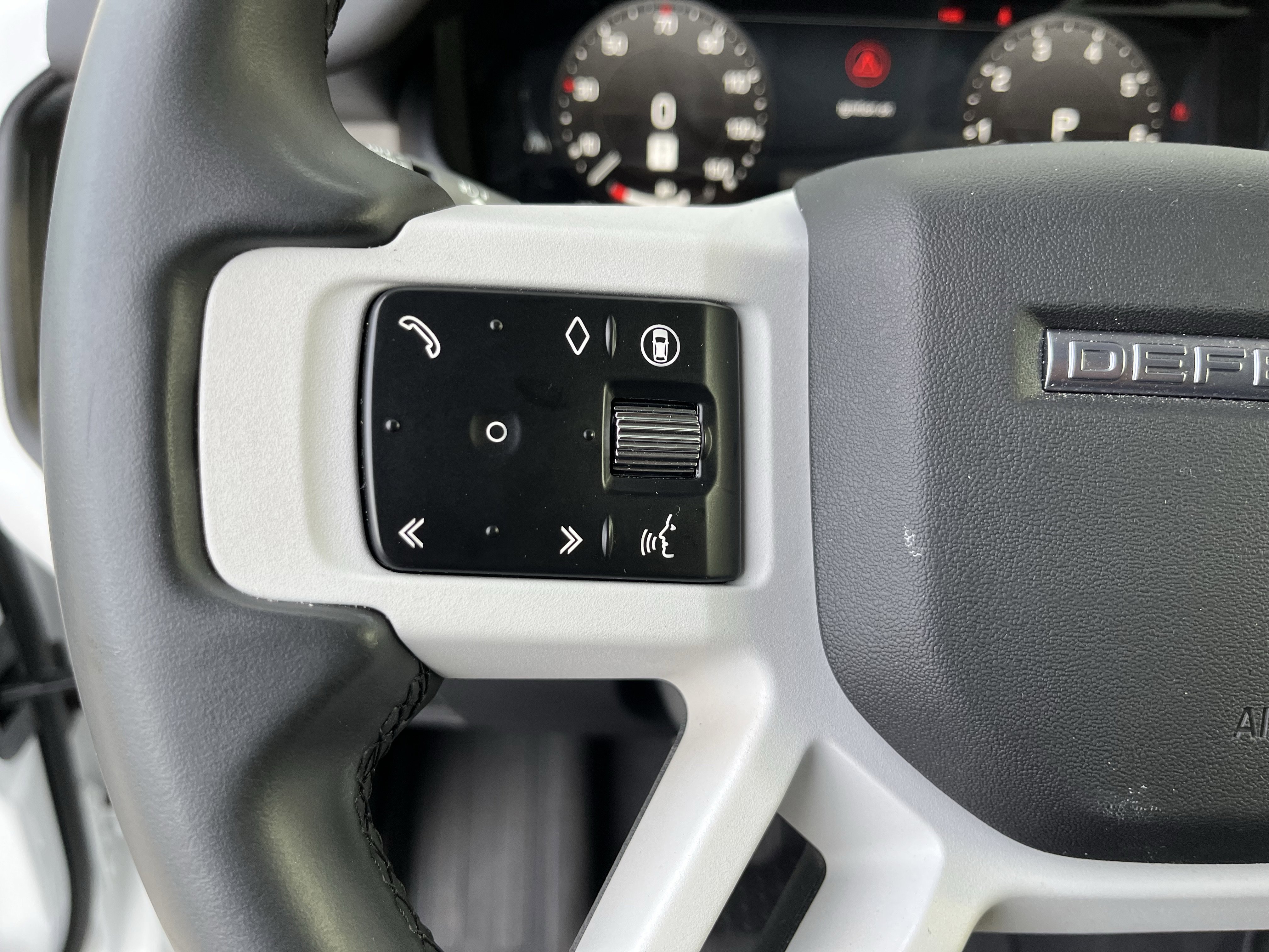 Certified 2025 Land Rover Defender 110 S image 19