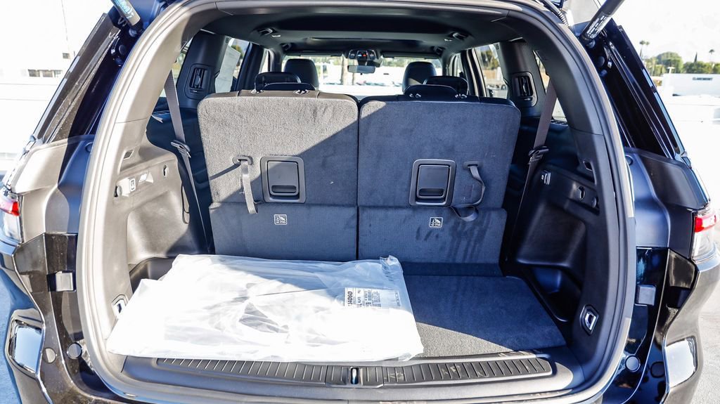 New 2025 Jeep Grand Cherokee L Altitude image 28