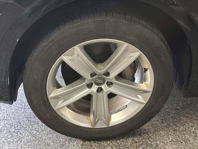 Used 2019 Audi Q8 Premium w/ Convenience Package AWD/4WD image 6