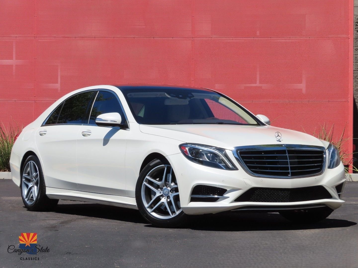 Used 2014 Mercedes-Benz S 550 Sedan w/ Sport Package w/ Sport Package image 1