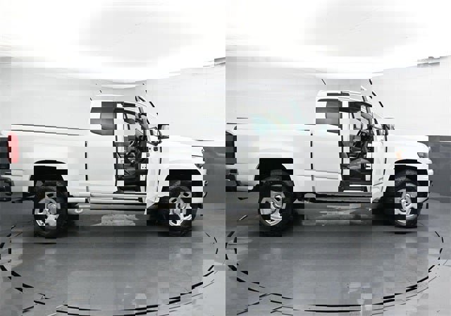 Used 2018 Chevrolet Colorado W/T image 34