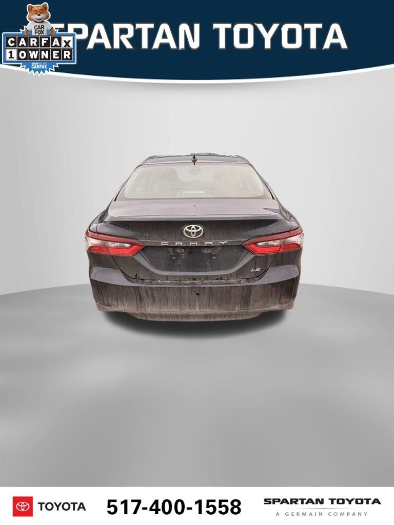 Used 2021 Toyota Camry LE image 7