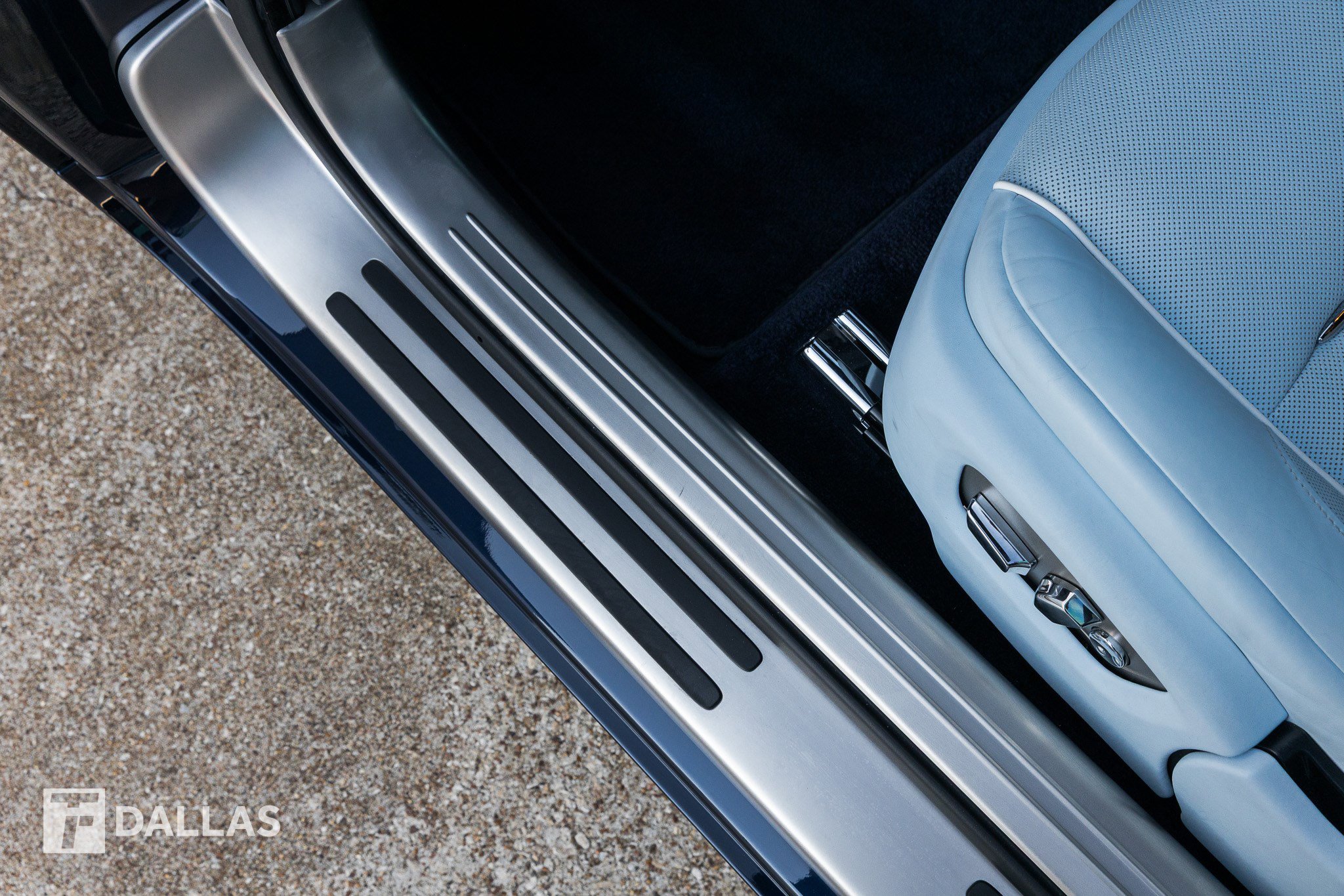 Used 2020 Rolls-Royce Wraith image 23