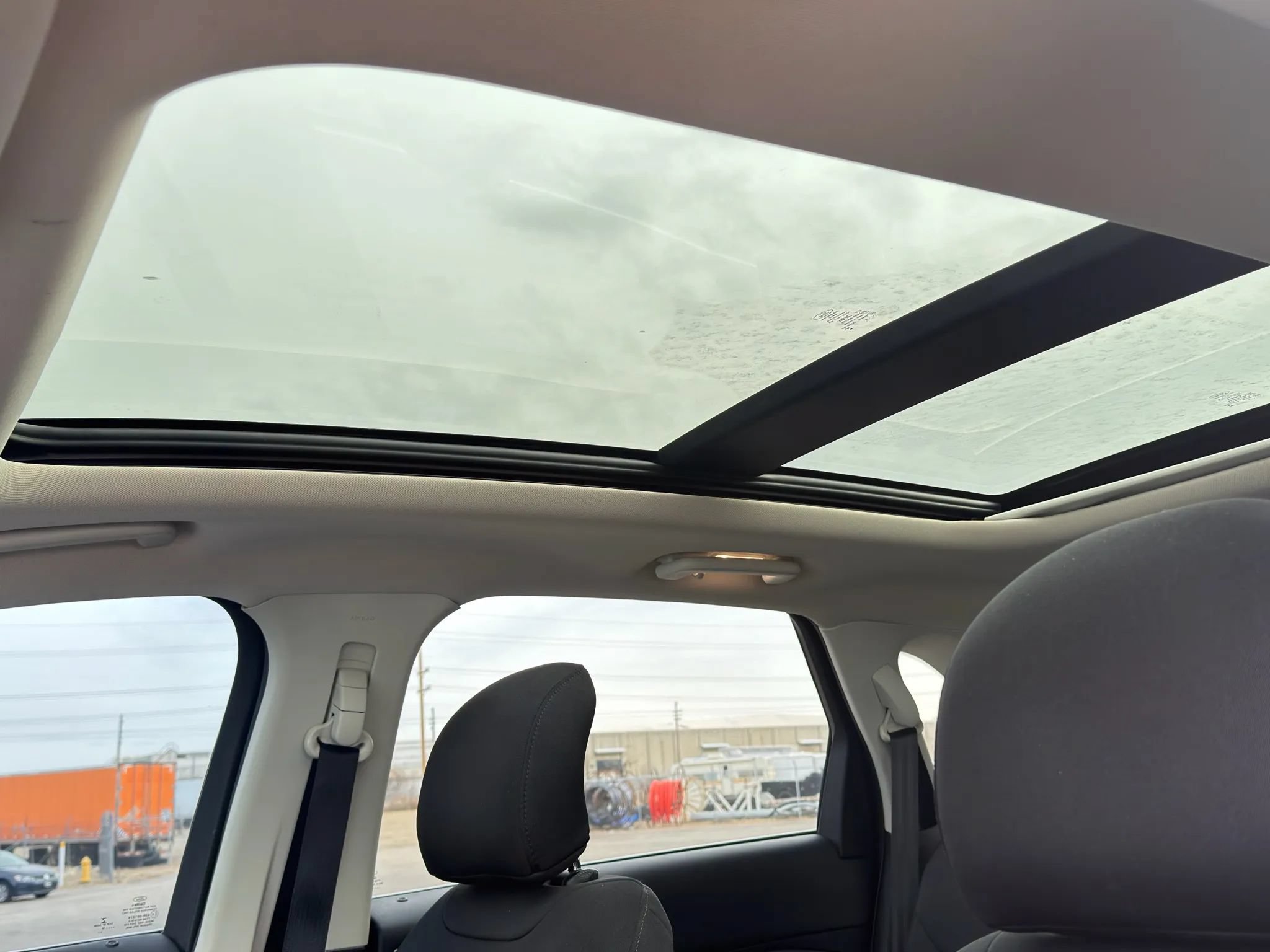 Used 2018 Ford Edge SEL w/ Canadian Touring Package AWD/4WD image 17