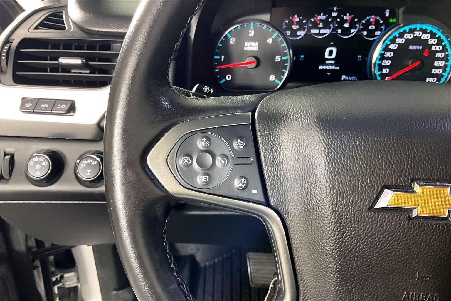 Used 2020 Chevrolet Suburban Premier image 23