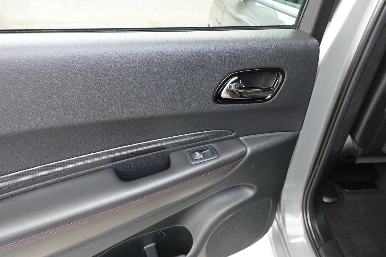 Used 2022 Dodge Durango R/T w/ Trailer Tow Group IV image 24