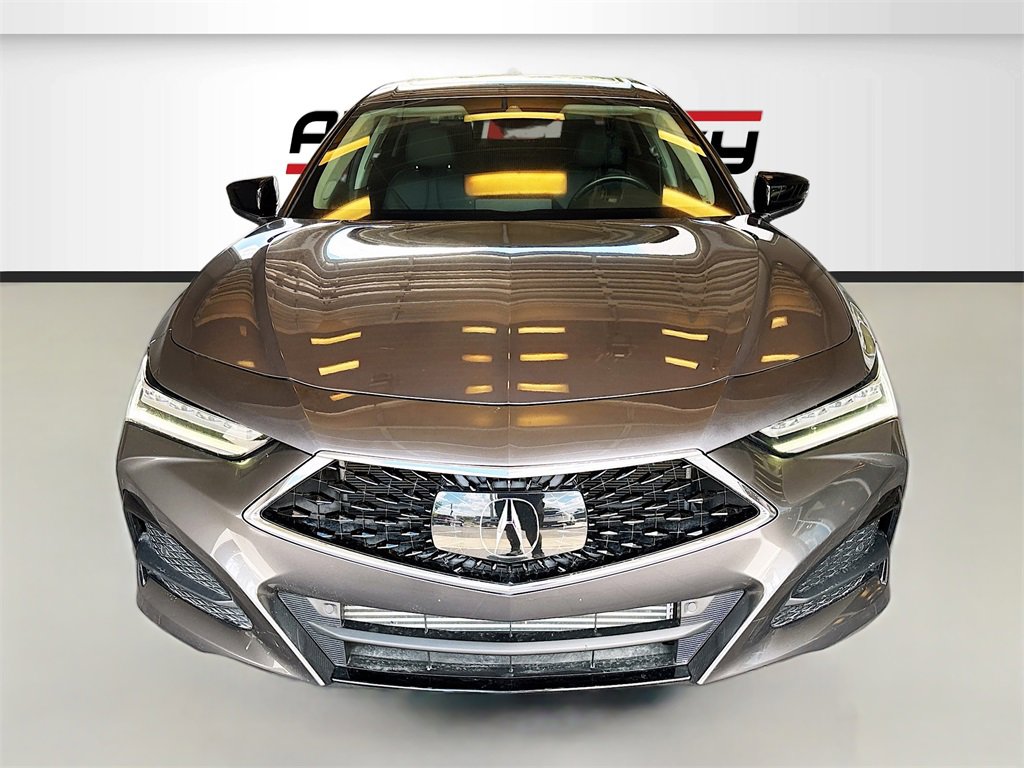 Used 2023 Acura TLX image 2