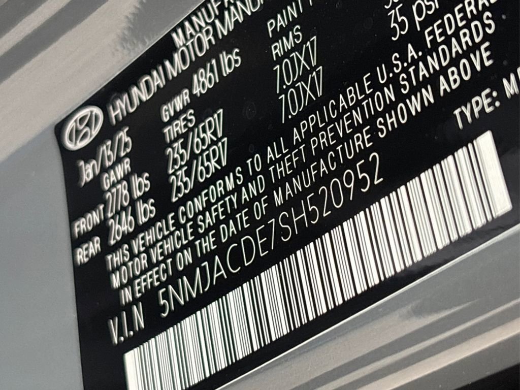 Used 2025 Hyundai Tucson SE image 16