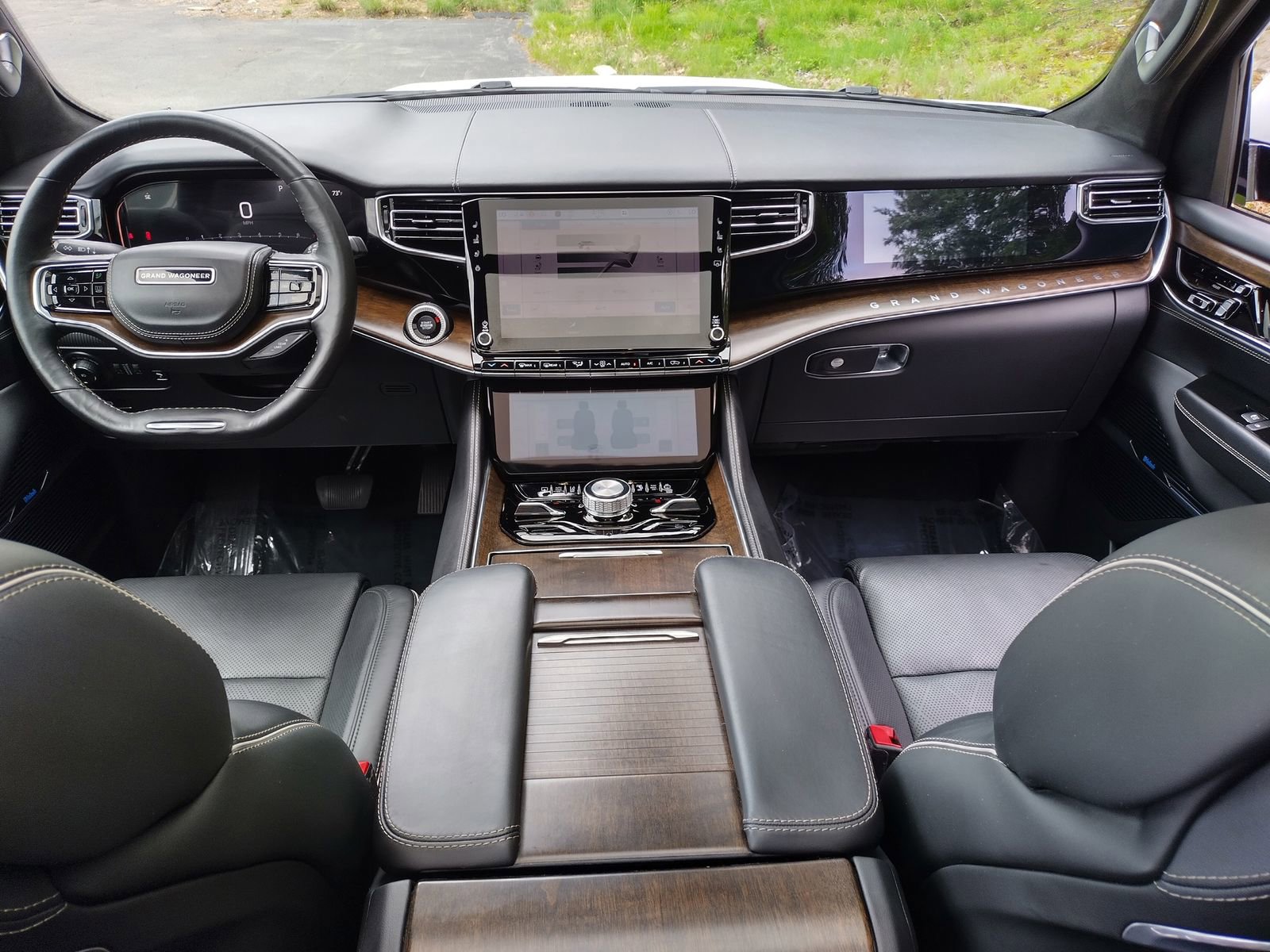 Used 2022 Jeep Grand Wagoneer Series II w/ Convenience Group III image 13