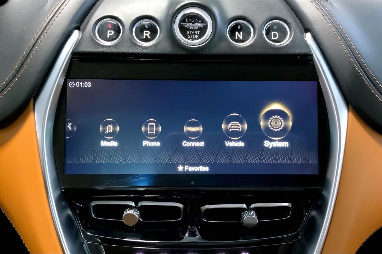 Used 2021 Aston Martin DBX AWD/4WD image 35