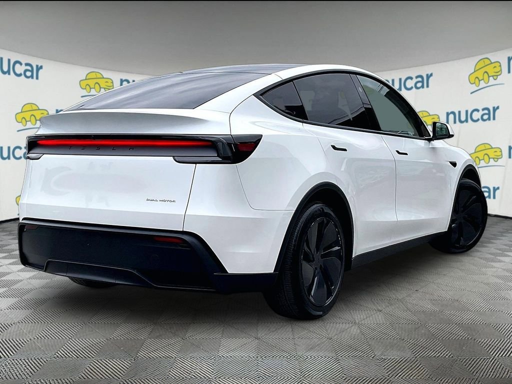 Used 2026 Tesla Model Y AWD image 6