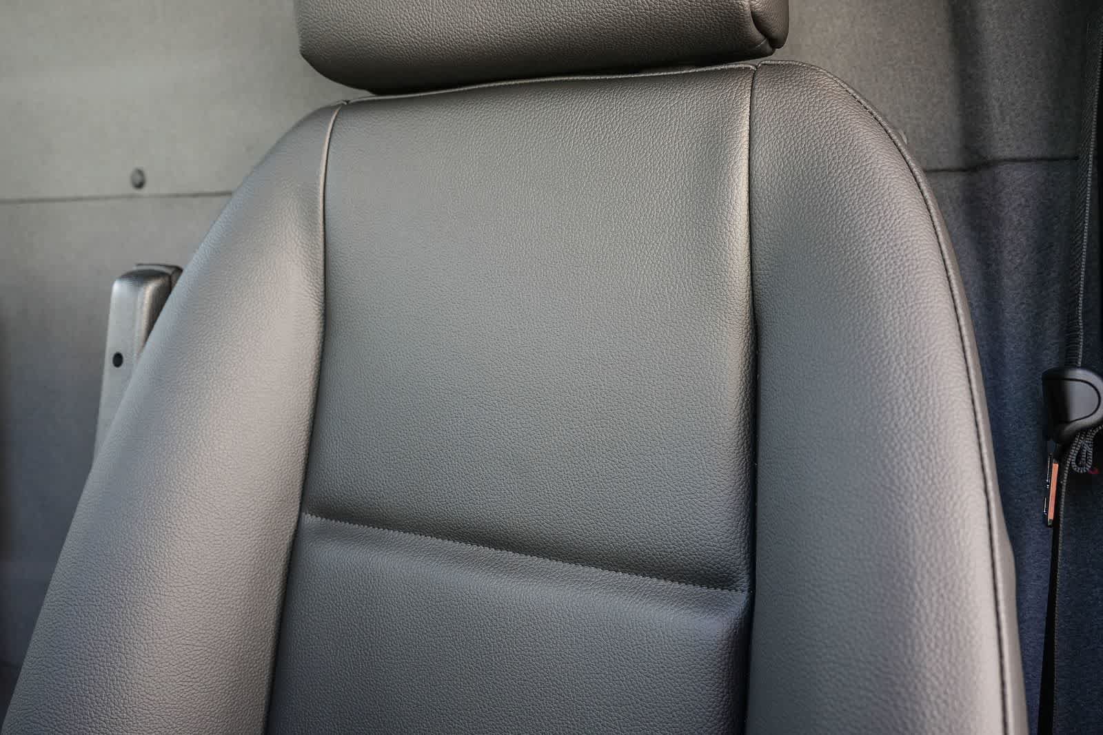 New 2025 Mercedes-Benz eSprinter 170 Cargo image 30