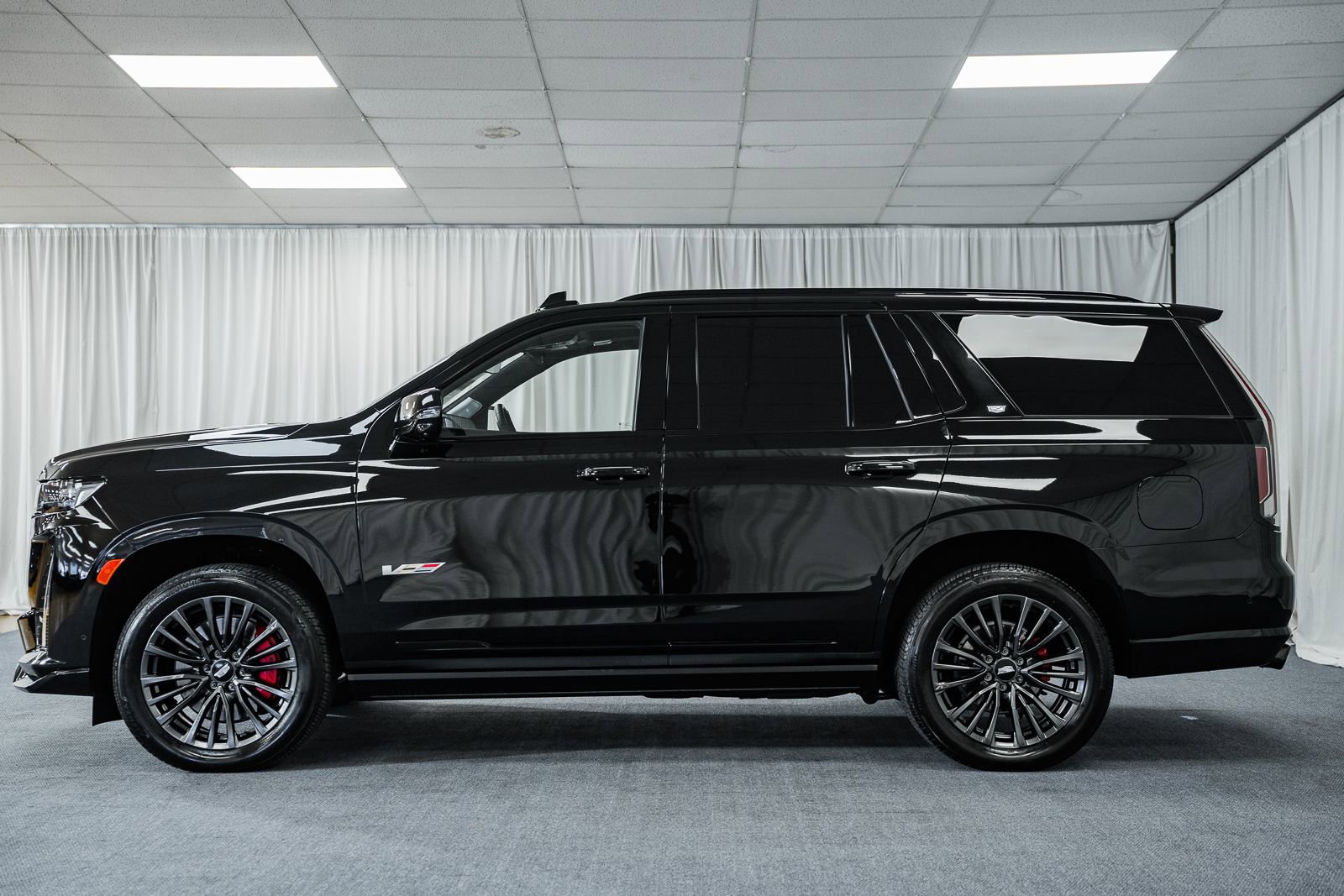 Used 2023 Cadillac Escalade V w/ LPO, Floor Liner Package image 5