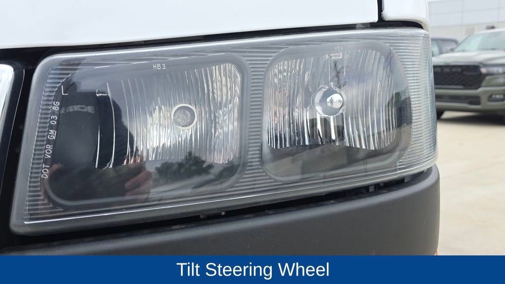 Used 2024 GMC Savana 2500 w/ Driver Convenience Package image 10