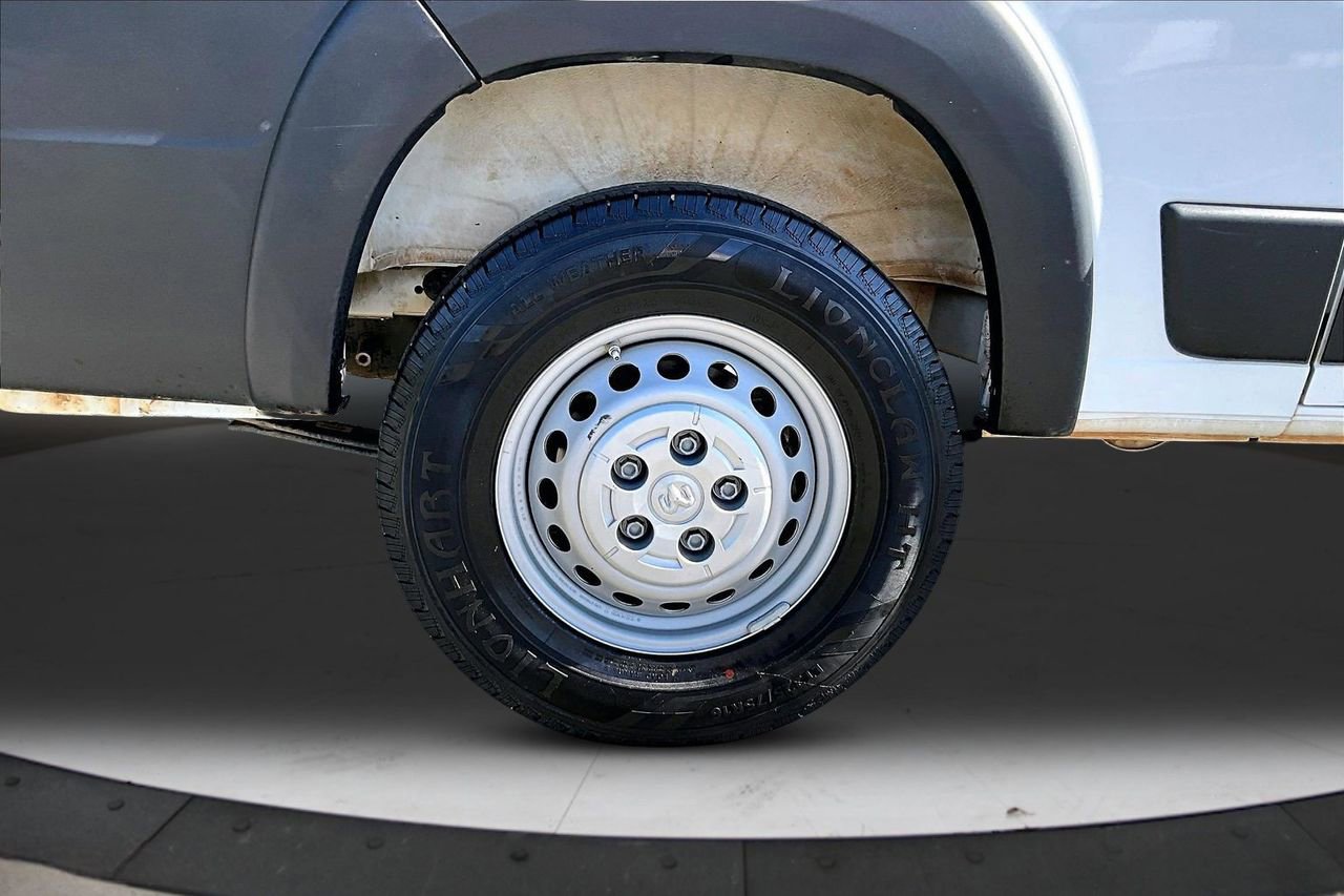 Used 2025 RAM ProMaster 2500 w/ Convenience Group image 34