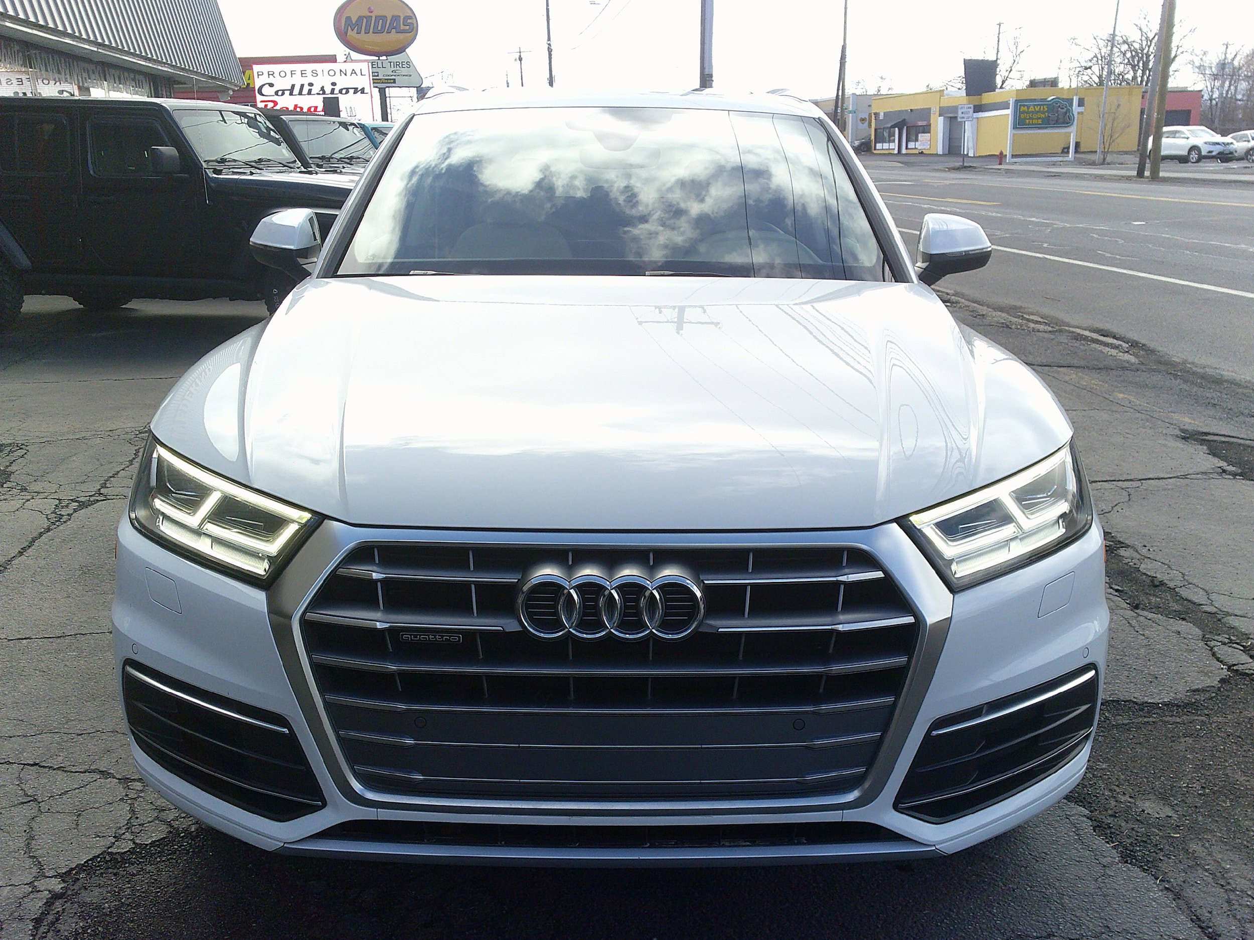 Used 2019 Audi Q5 2.0T Premium Plus AWD/4WD image 10