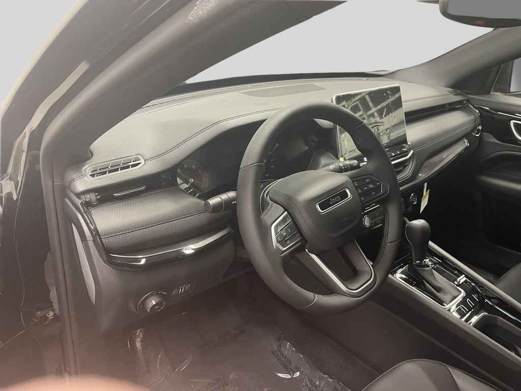 New 2026 Jeep Compass Limited image 13