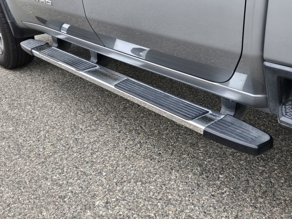 Used 2024 GMC Sierra 3500 SLT w/ SLT Premium Package AWD/4WD image 12