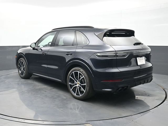 Certified 2021 Porsche Cayenne GTS AWD/4WD image 3