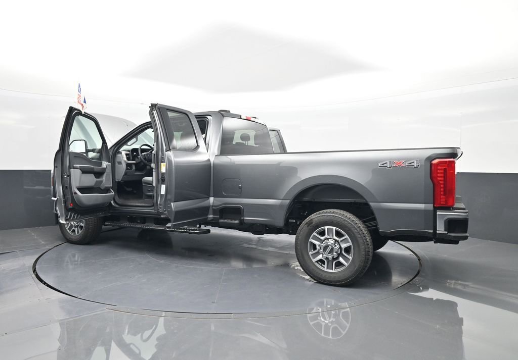 New 2025 Ford F250 XLT image 59