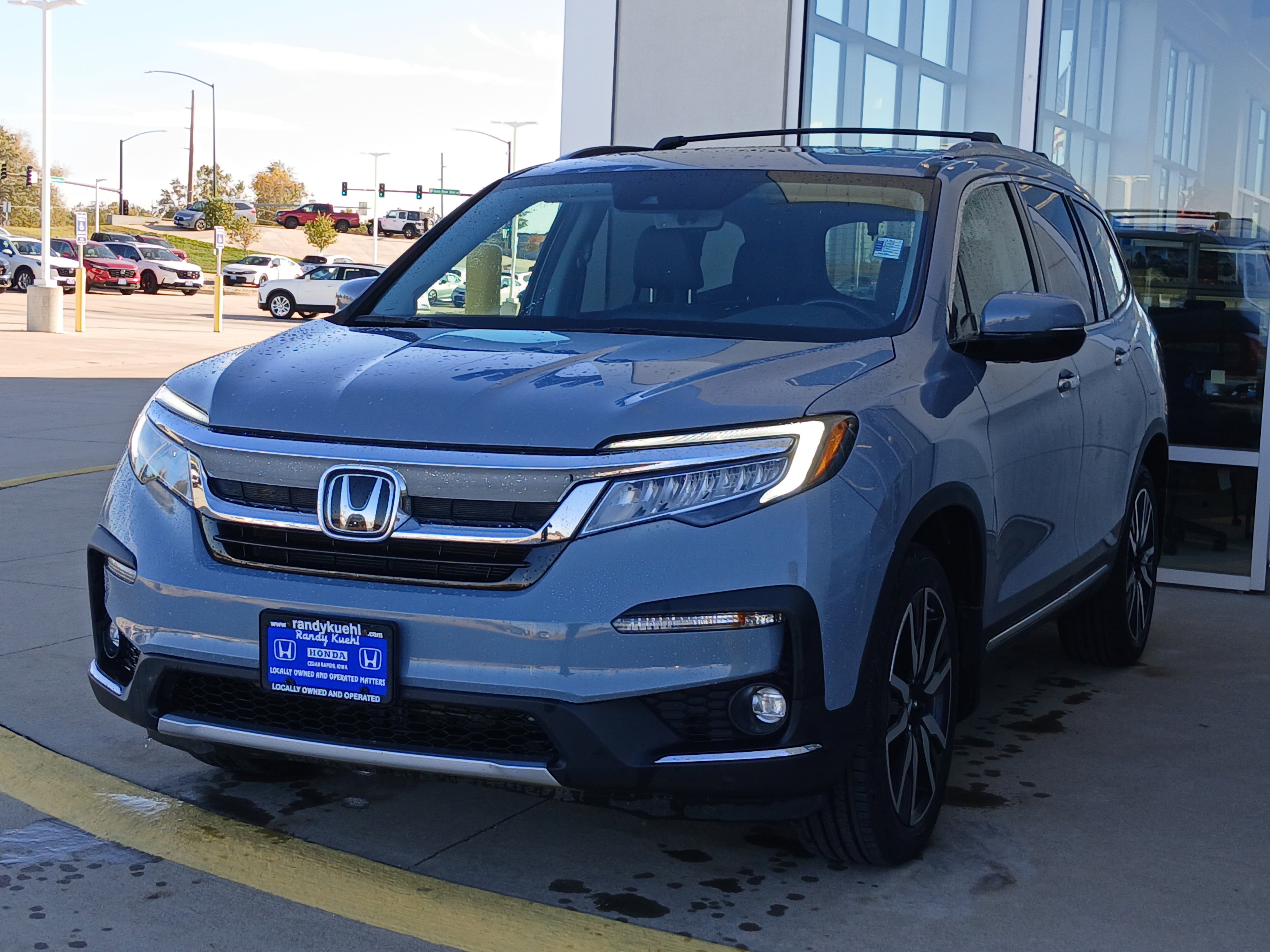 Used 2022 Honda Pilot Touring image 3