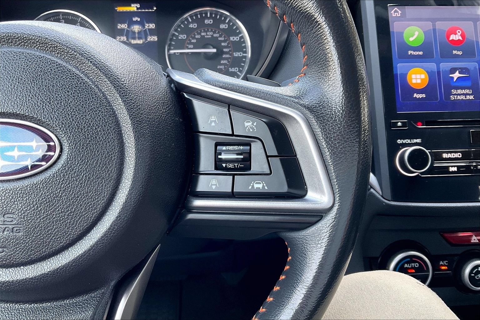 Used 2019 Subaru Crosstrek 2.0i Limited w/ Moonroof Package w/Navigation AWD/4WD image 11