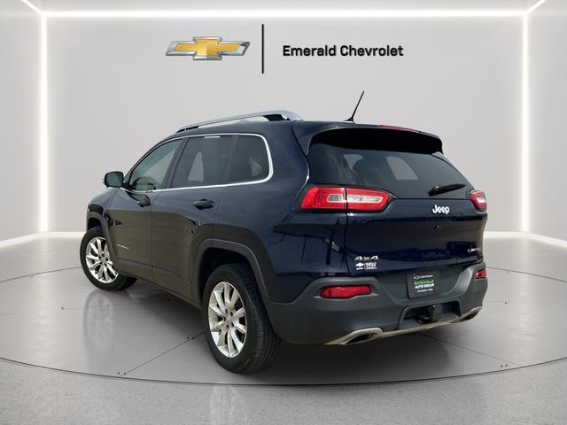 Used 2015 Jeep Cherokee Limited w/ Luxury Group AWD/4WD image 5