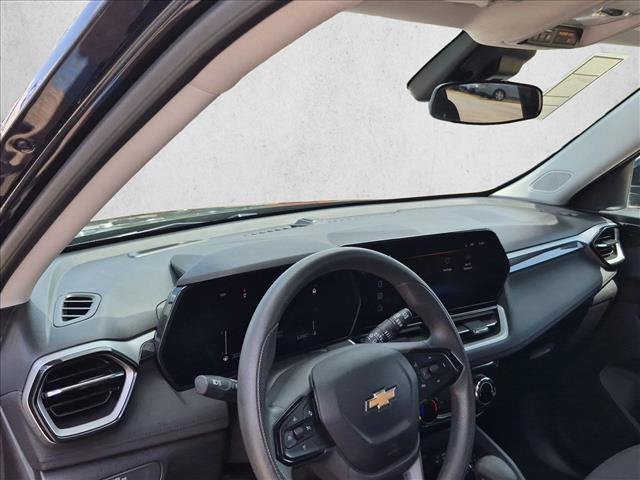 Used 2025 Chevrolet TrailBlazer LT AWD/4WD image 10