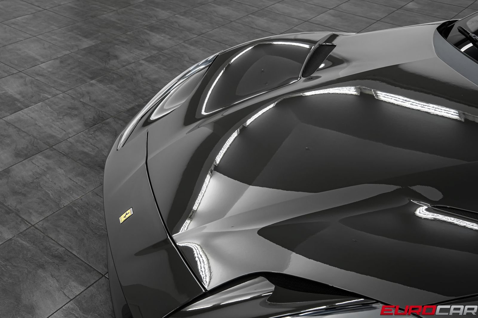 Used 2023 Ferrari 812 GTS RWD image 11
