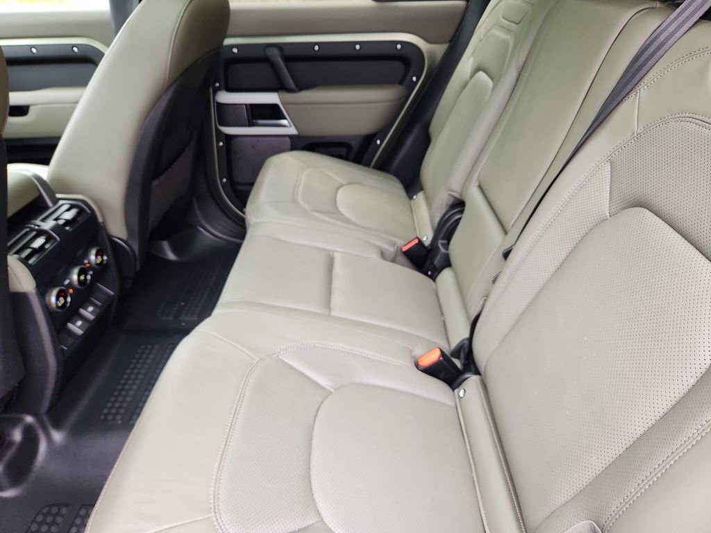 Used 2024 Land Rover Defender 110 S AWD/4WD image 5
