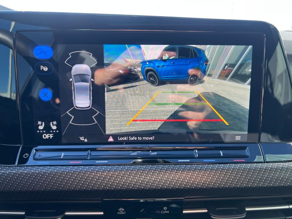 Certified 2024 Volkswagen Golf R image 21