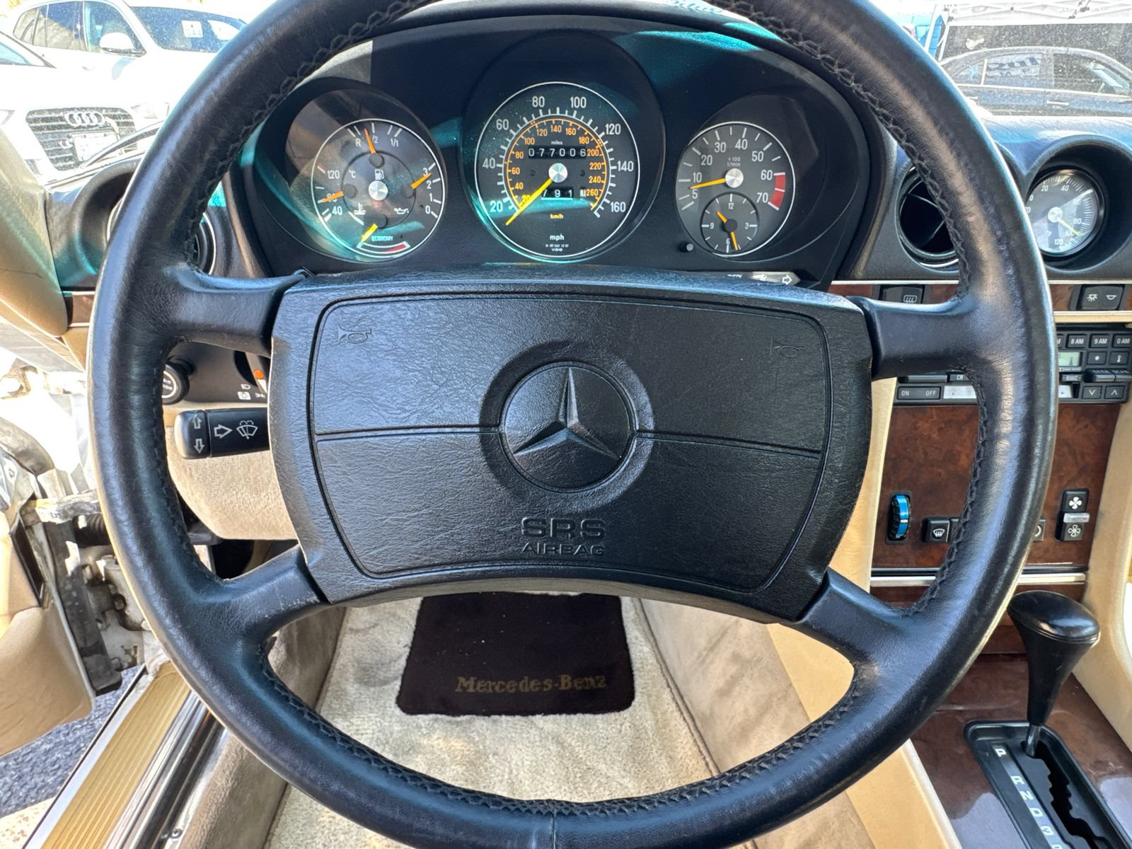 Used 1989 Mercedes-Benz 560 SL image 19