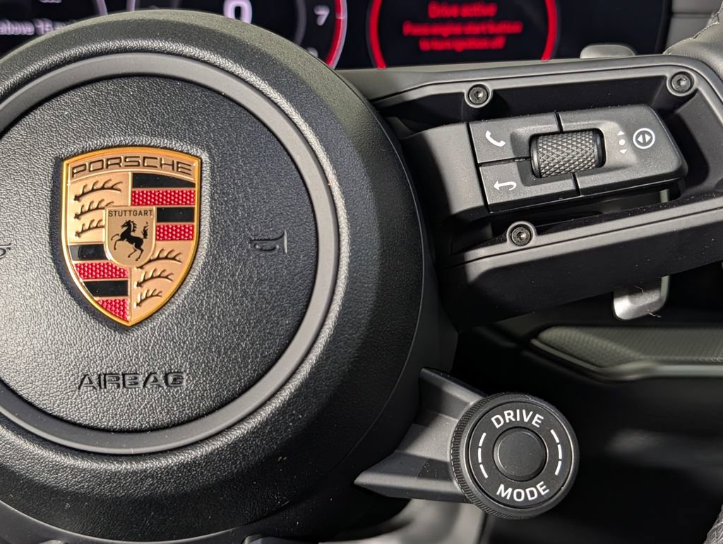 New 2026 Porsche Cayenne Coupe AWD/4WD image 38