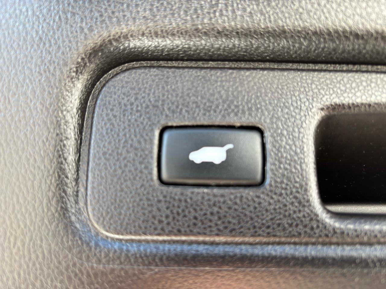 Used 2017 Acura RDX AWD w/ Advance Package image 39