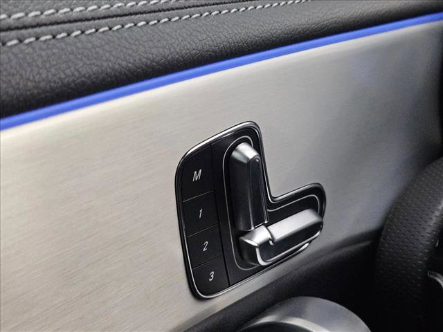 Used 2025 Mercedes-Benz CLA 250 4MATIC image 16