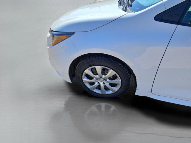 Used 2020 Toyota Corolla LE image 22