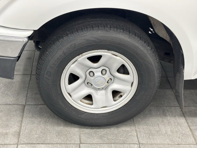 Used 2002 Toyota Tacoma 2WD Xtracab image 6